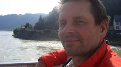 Prof. Dr. Falk Höhn