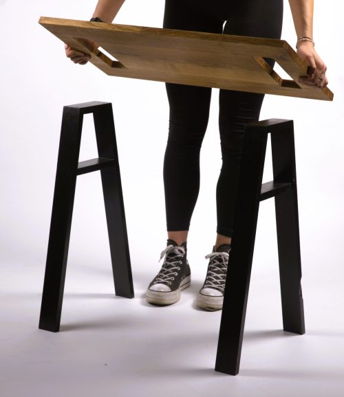 Hocker wir auseinander gebaut von Mensch Carsten_Schelling Entwurf 45 SoSe 2025 Bild: Kamila Plinzner
